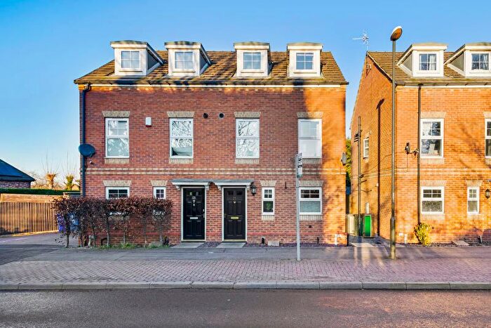 3 Bedroom Semi-Detached House For Sale In Inkersall Green Road, Inkersall, Chesterfield, S43