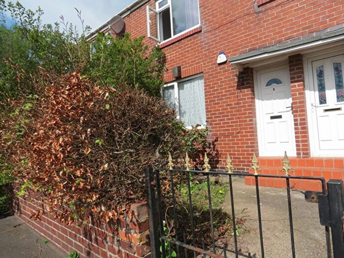 2 Bedroom Flat To Rent In Birds Nest Road, Newcastle Upon Tyne, NE6