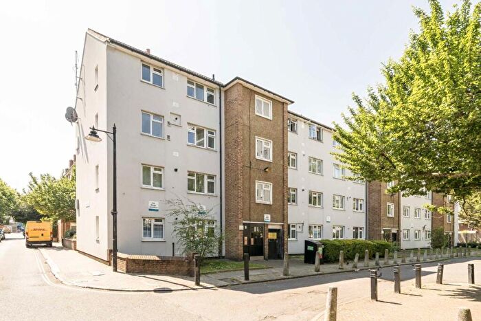 2 Bedroom Flat For Sale In Cherry Garden Street, Bermondsey, SE16