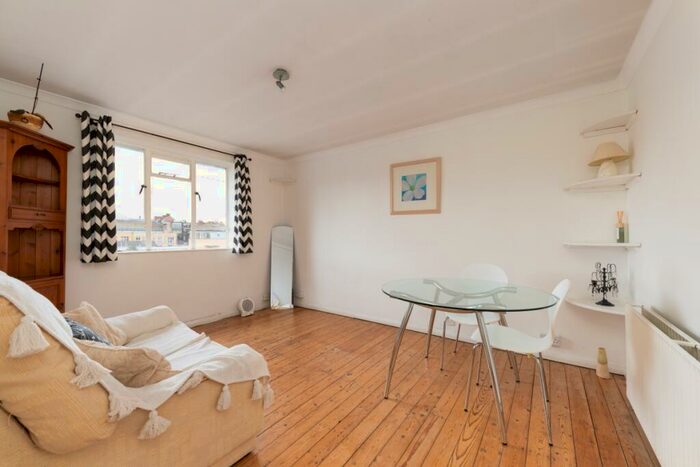 1 Bedroom Apartment To Rent In Dibden Street, London, N1