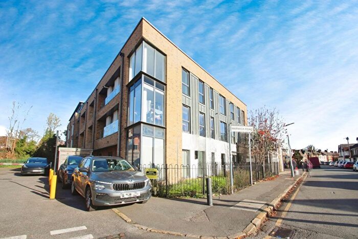 2 Bedroom Flat To Rent In Kitchener House, Warwick Road, West Drayton, UB7