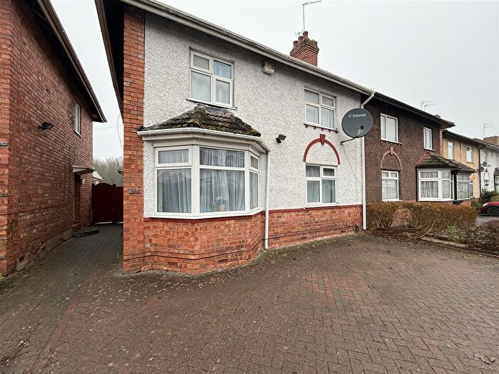 3 Bedroom Semi-Detached House To Rent In Crowther Road, Wolverhampton, WV6