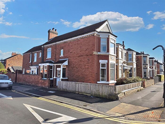 4 Bedroom Detached House For Sale In Ings Road, Hull, HU8