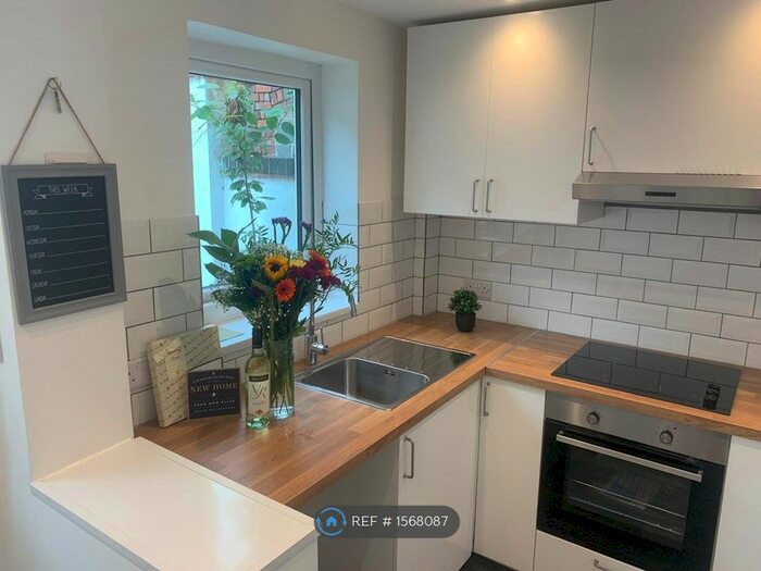 1 Bedroom Flat To Rent In Station Road, Langley Mill, Nottingham, NG16