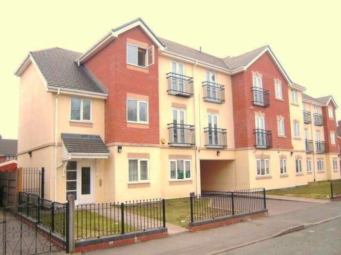 2 Bedroom Flat To Rent In John Street, Ettingshall, Wolverhampton, WV2