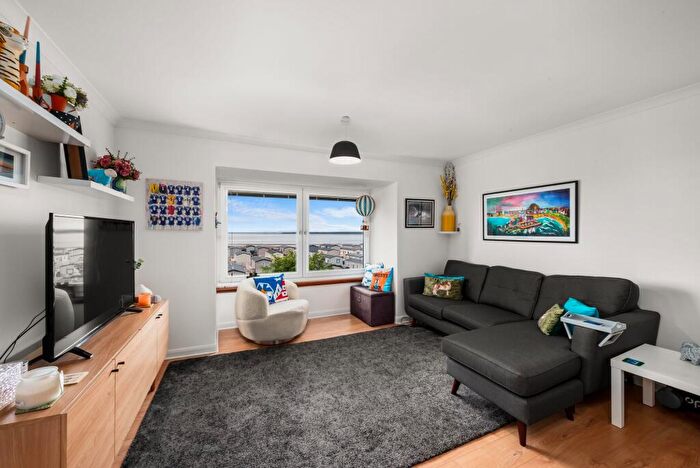 2 Bedroom Apartment For Sale In Flat Swallow Apartments, Monifieth, DD5
