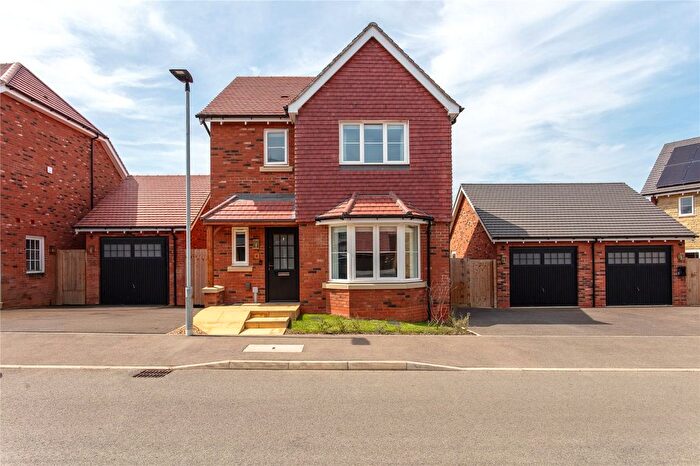 3 Bedroom Detached House For Sale In Laurel Avenue, Bromham, Bedford, Bedfordshire, MK43