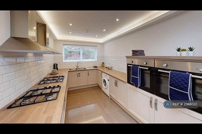 7 Bedroom Terraced House To Rent In Hudson Road, Southsea, PO5