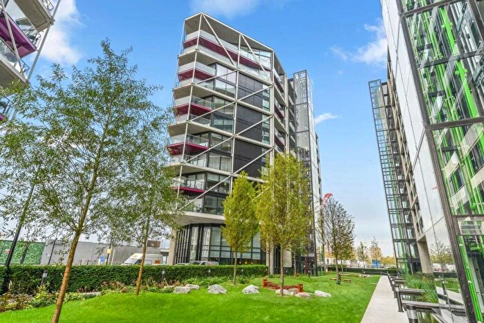 1 Bedroom Flat To Rent In Riverlight Quay, Nine Elms, SW11