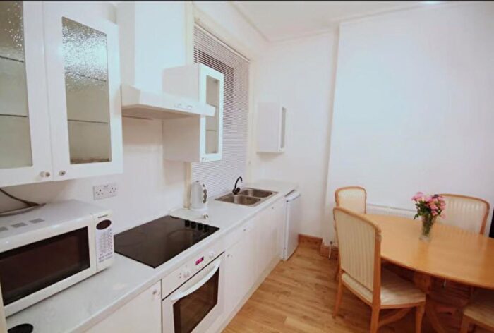 1 Bedroom Flat To Rent In Brondesbury Road, London, NW6