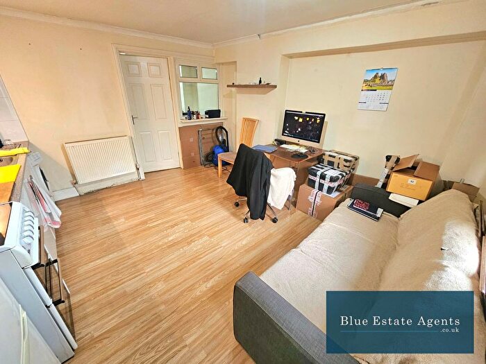 1 Bedroom Flat To Rent In Heston Road, Hounslow, TW5