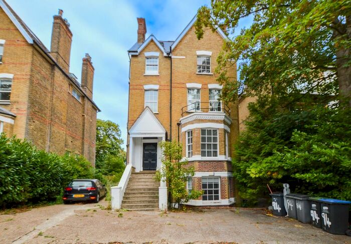 2 Bedroom Flat To Rent In Crystal Palace Park Road, London, SE26