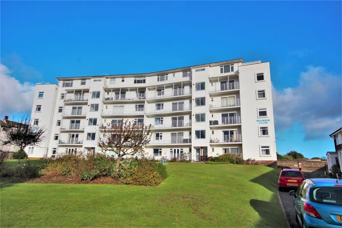 2 Bedroom Flat To Rent In Crooked Lane, Seaford, BN25