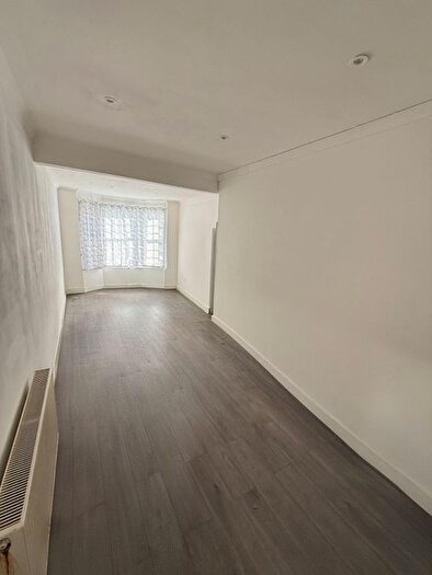 3 Bedroom End Of Terrace House To Rent In Harrow, HA2