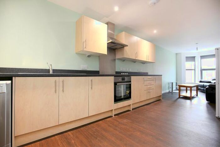 2 Bedroom Flat To Rent In Warton Terrace, Heaton, Newcastle Upon Tyne, NE6
