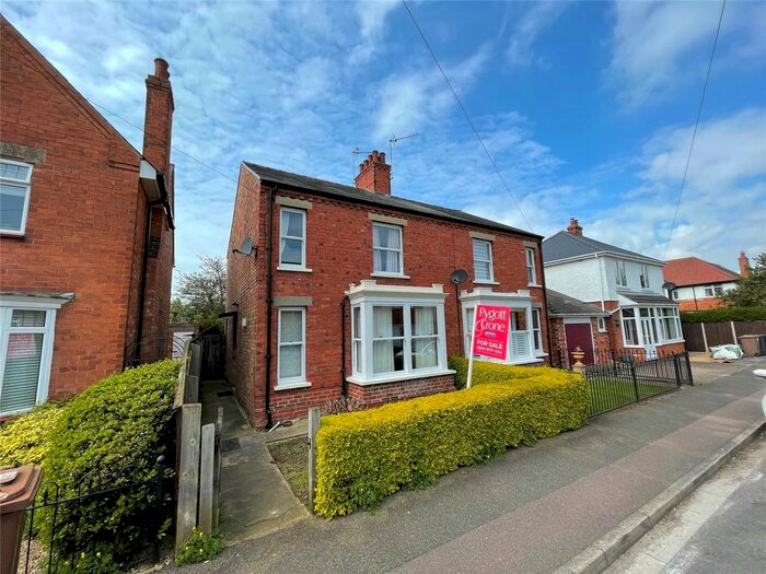3 Bedroom Semi Detached House For Sale In Ickworth Road, Sleaford, NG34