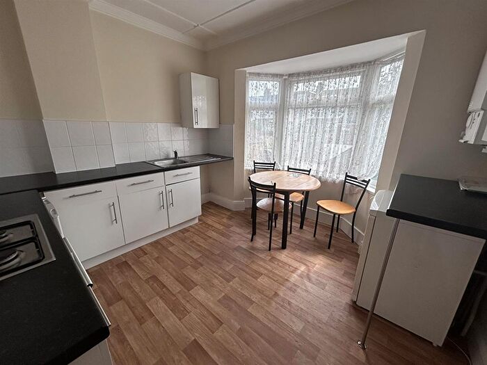 2 Bedroom Property To Rent In Watling Street, Gillingham, ME7