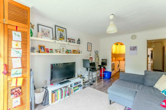 1 Bedroom Flat To Rent In Elia Street, Angel, London, N1
