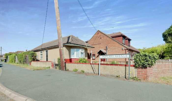 2 Bedroom Detached Bungalow To Rent In Main Road, Hockley, SS5