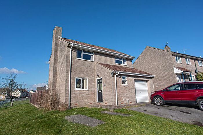 4 Bedroom Detached House For Sale In Stanchester Way, Curry Rivel, TA10