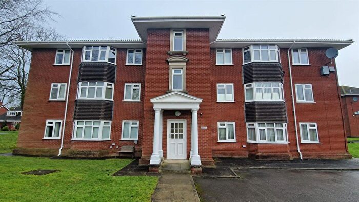1 Bedroom Flat To Rent In Trinity Court, Hulton Close, Congleton, CW12