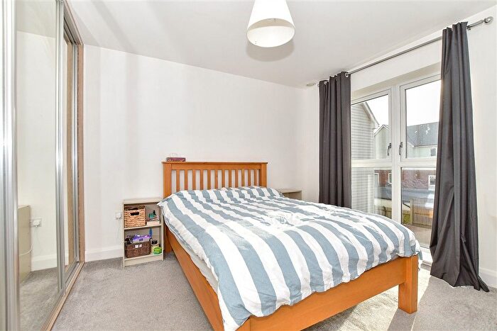 1 Bedroom Flat For Sale In The Avenue, Tunbridge Wells, Kent, TN2
