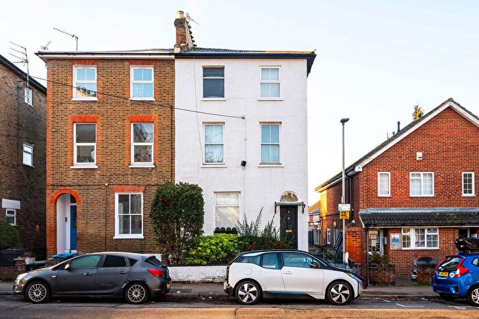 1 Bedroom Flat To Rent In St Andrews Road, Surbiton, KT6