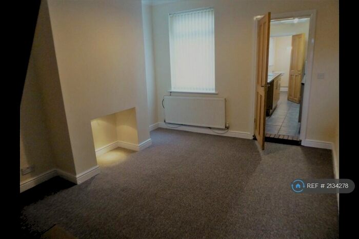 2 Bedroom Terraced House To Rent In Hanley, Stoke On Trent, ST1