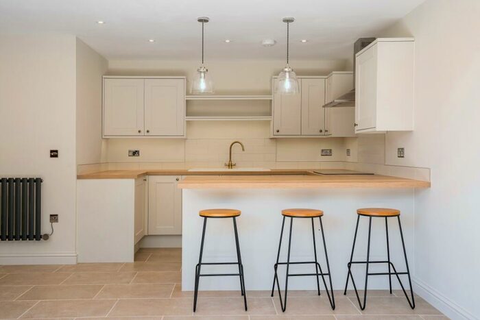 2 Bedroom Bungalow To Rent In Farmborough Bath Road, BA2