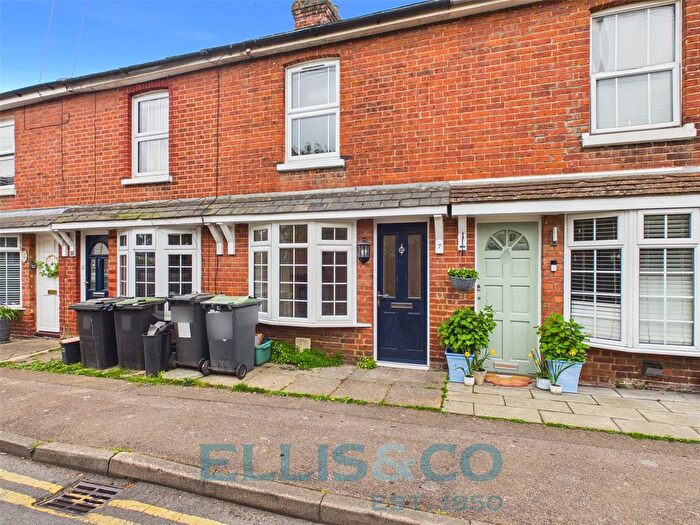 2 Bedroom Terraced House To Rent In Garden Road, Tonbridge, Kent, TN9