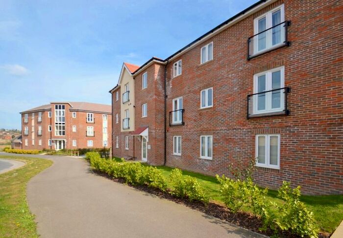 2 Bedroom Flat To Rent In Thistle Hill Way, Minster On Sea, Sheerness, ME12