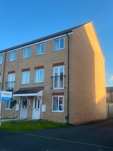 4 Bedroom Semi-Detached House To Rent In Hoskins Lane, Middlesbrough, North Yorkshire, TS4
