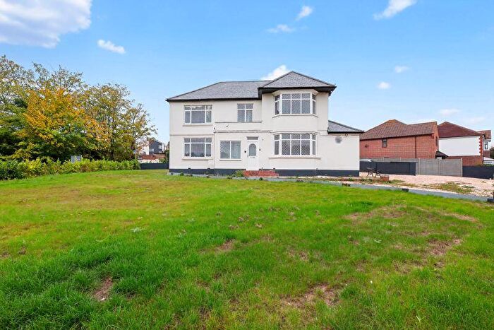 7 Bedroom Detached House For Sale In Maylands Road, Bedhampton, PO9