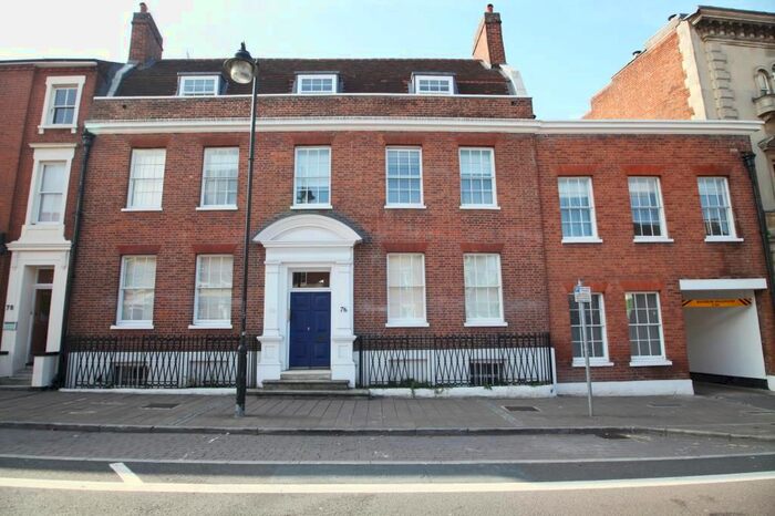 2 Bedroom Flat To Rent In London Street, Reading, Berkshire, RG1