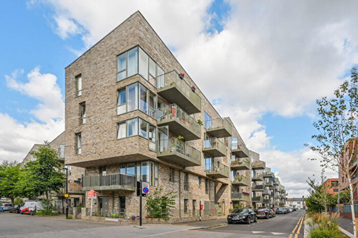 2 Bedroom Flat To Rent In Britains Apartments, Sutherland Road, Walthamstow, London, E17
