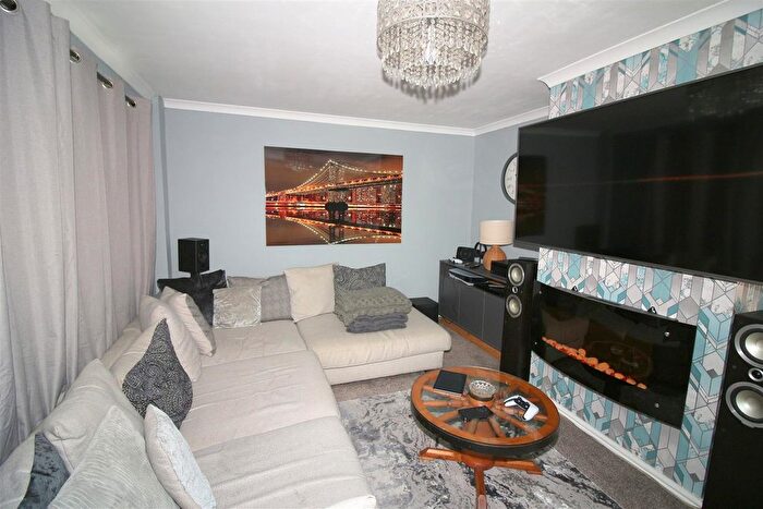 2 Bedroom Terraced House For Sale In Buller Park, Saltash, PL12