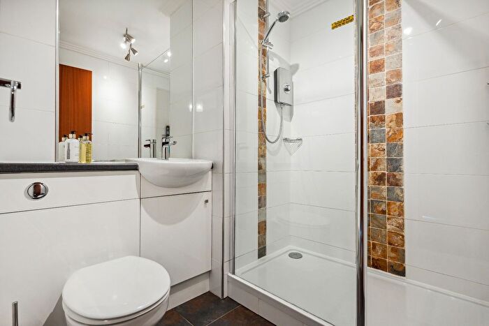 1 Bedroom Flat To Rent In Raeberry Street, North Kelvinside, Glasgow, G20