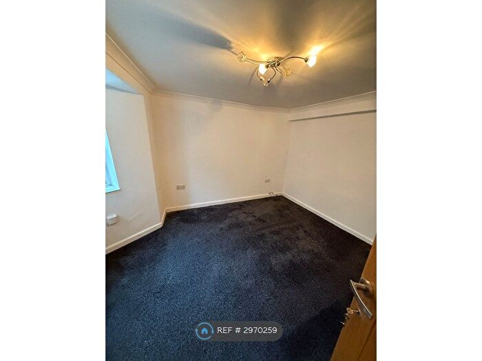 2 Bedroom Flat To Rent In Studley Road, London, E7