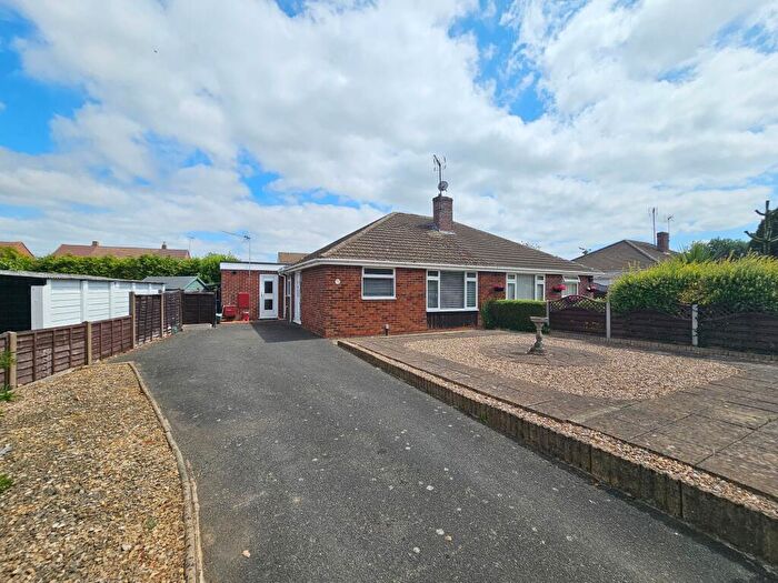 2 Bedroom Semi-Detached Bungalow For Sale In Lea Road, Brockworth, GL3