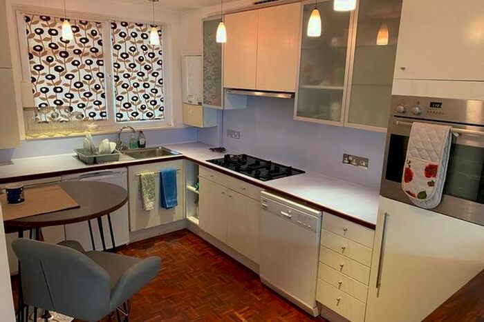 3 Bedroom Flat To Rent In East Road, Old Street, N1