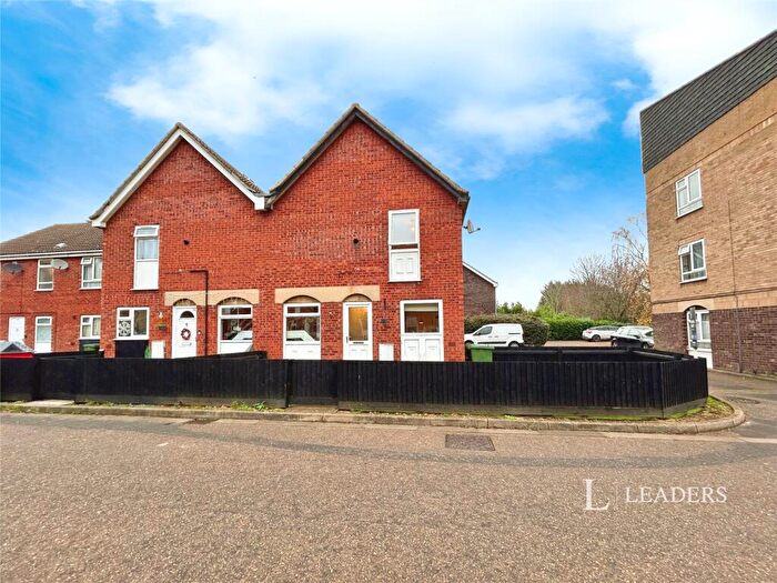 Terraced House To Rent In Greenham, Bretton, Peterborough, PE3