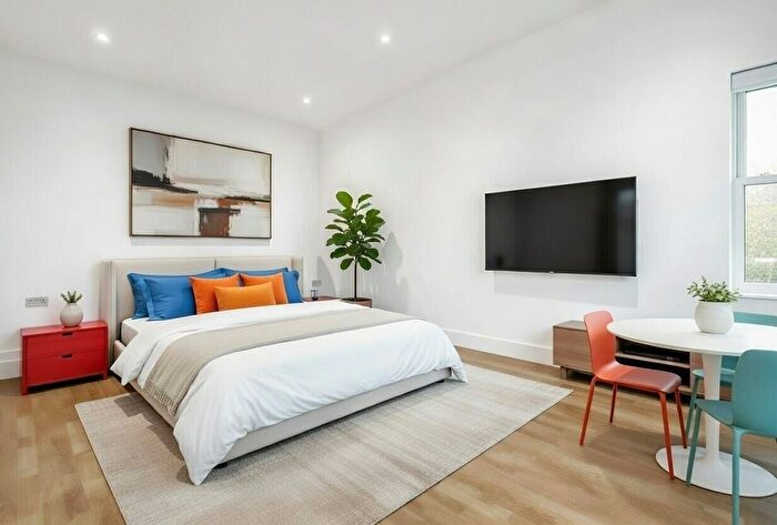 Studio To Rent In Shenley Road, Borehamwood, WD6