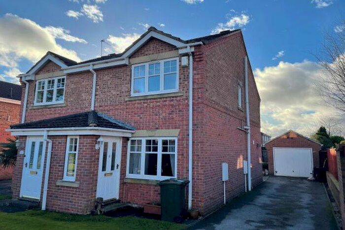 2 Bedroom Property To Rent In Fitzwilliam Drive, Malton, YO17