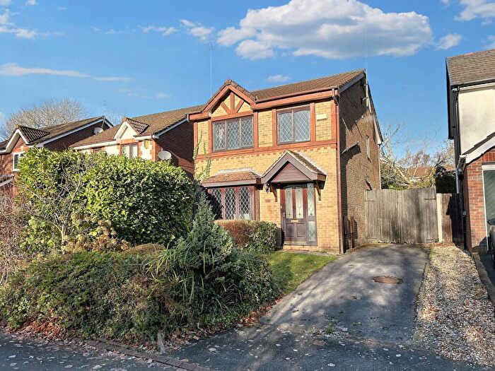 2 Bedroom Detached House For Sale In Pondwater Close, Worsley, M28