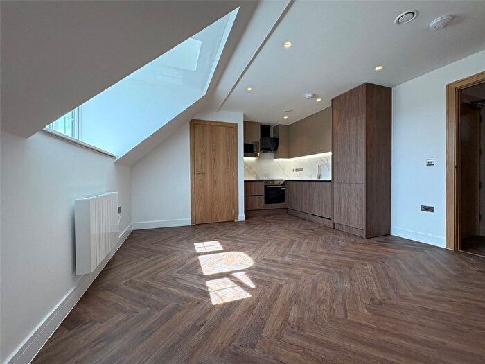 1 Bedroom Flat To Rent In Fleet Road, Fleet, Hampshire, GU51