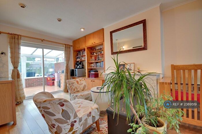 3 Bedroom Terraced House To Rent In Kings Road, Harrow, HA2