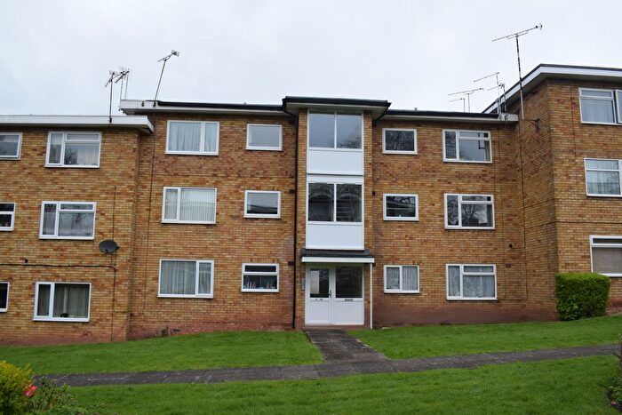 2 Bedroom Flat To Rent In Simon Close, Nuneaton, CV11