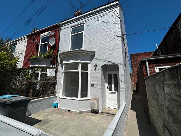 2 Bedroom Terraced House To Rent In Princes Road, Hull, HU5