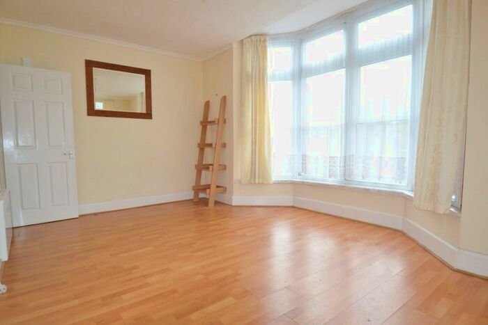 1 Bedroom Flat To Rent In Southbourne, BH5