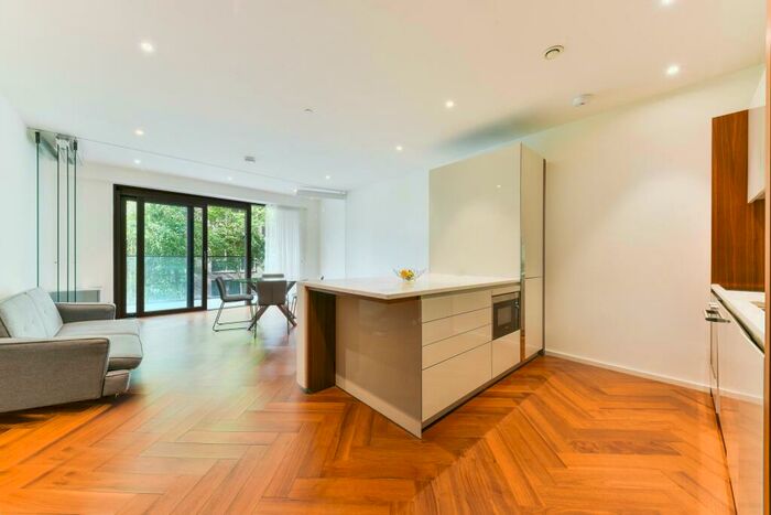 1 Bedroom Apartment For Sale In Capital Building, Embassy Gardens, Nine Elms, SW11